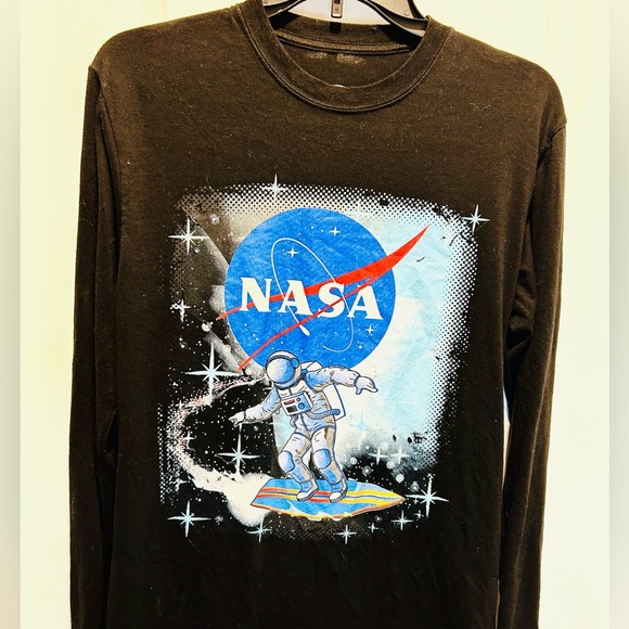 $7 or 2/$10 tshirt sale: NASA long sleeve tee astronaut surfing space T-shirt - Picture 2 of 4